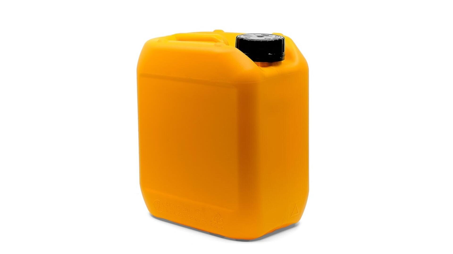 Un grand jerrycan en plastique jaune avec un bouchon à vis noir se trouve sur un fond blanc. Le récipient est muni d'une poignée intégrée sur le dessus.