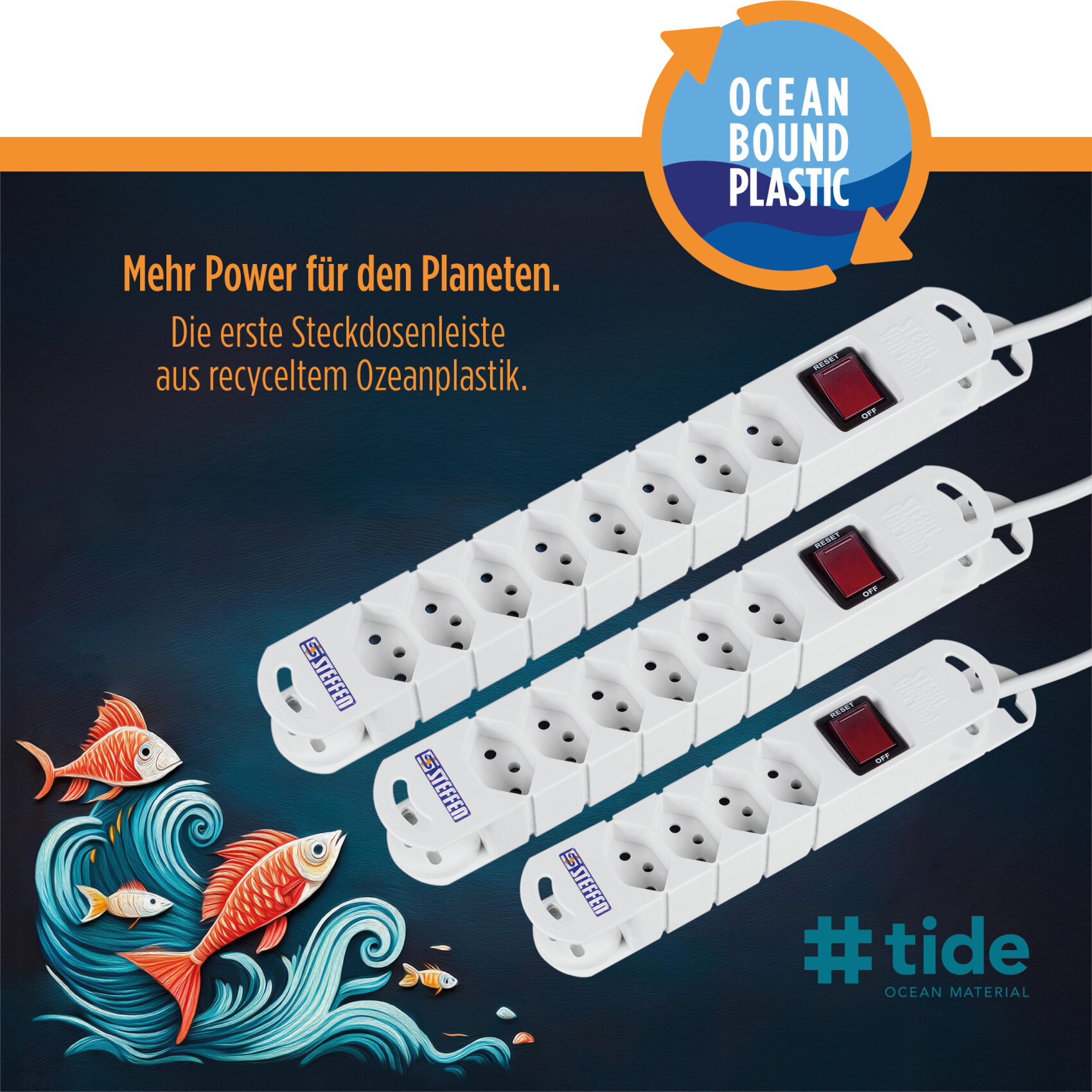 Trois blocs multiprises blancs en plastique marin recyclé sont représentés sur un fond bleu avec des poissons et des vagues illustrés. Le texte met en avant leur matériau respectueux de l'environnement et contient le hashtag #tide OCEAN MATERIAL.